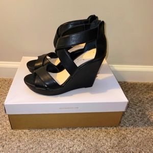 Jessica Simpson black wedge sandal size 8